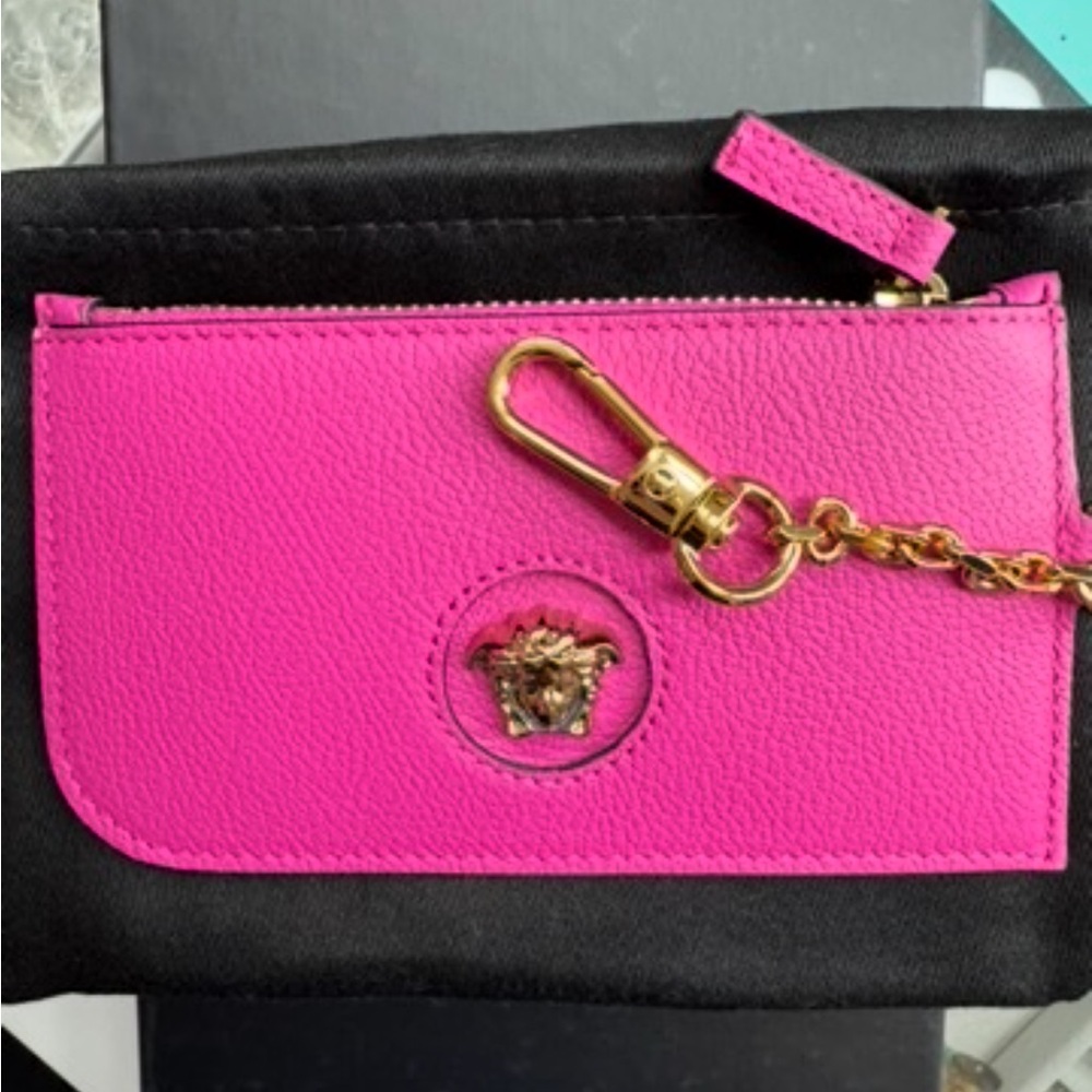 Versace Pink and Gold Medusa Key
& Card Holder - Picture 2 of 10